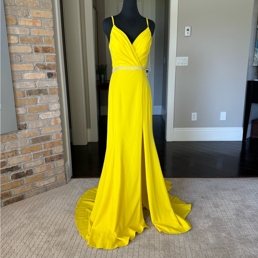 JVN BY JOVANI dress yellow jersey knit rhinestones size 8 pageant prom with tags